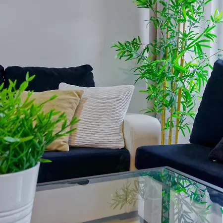 Big And Flat Apartment Lissabon